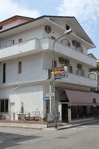 Hotel Solaris Giulianova Zewnętrze zdjęcie